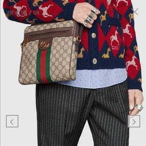 gucci ophidia messenger bag in like new condition